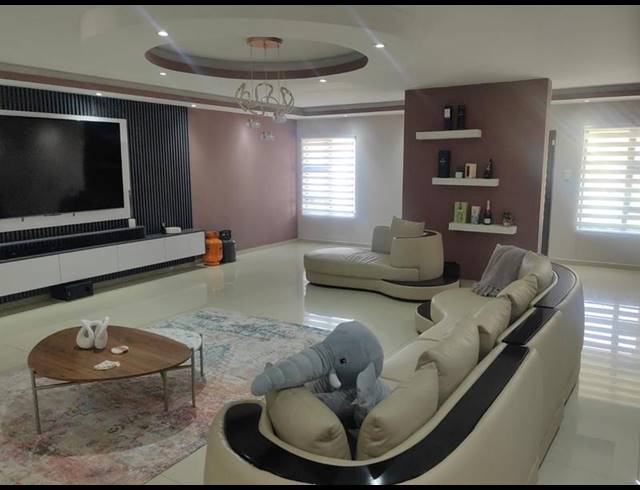 5 BEDROOM HOUSE FOR SALE IN THERESA PARK